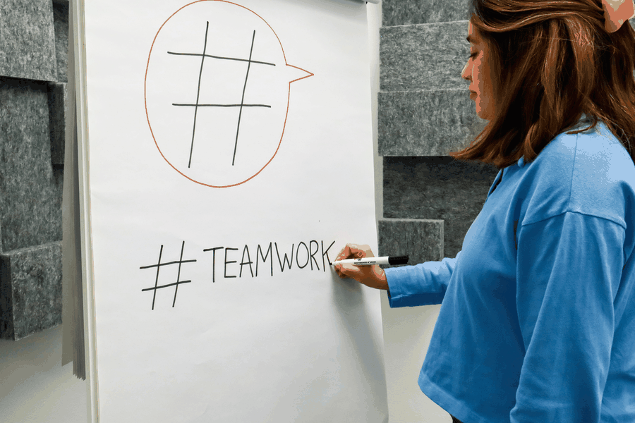 professional coaching session, motivational atmosphere, business setting, leadership development